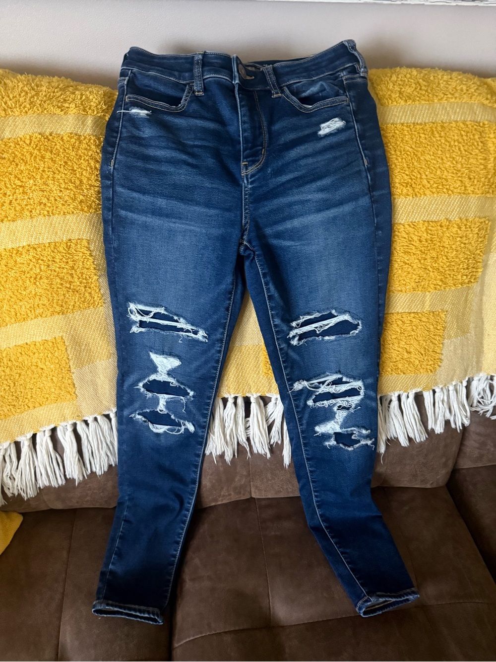 American Eagle Outfitters Dark Blue Distressed Skinny Jeans 4 short
